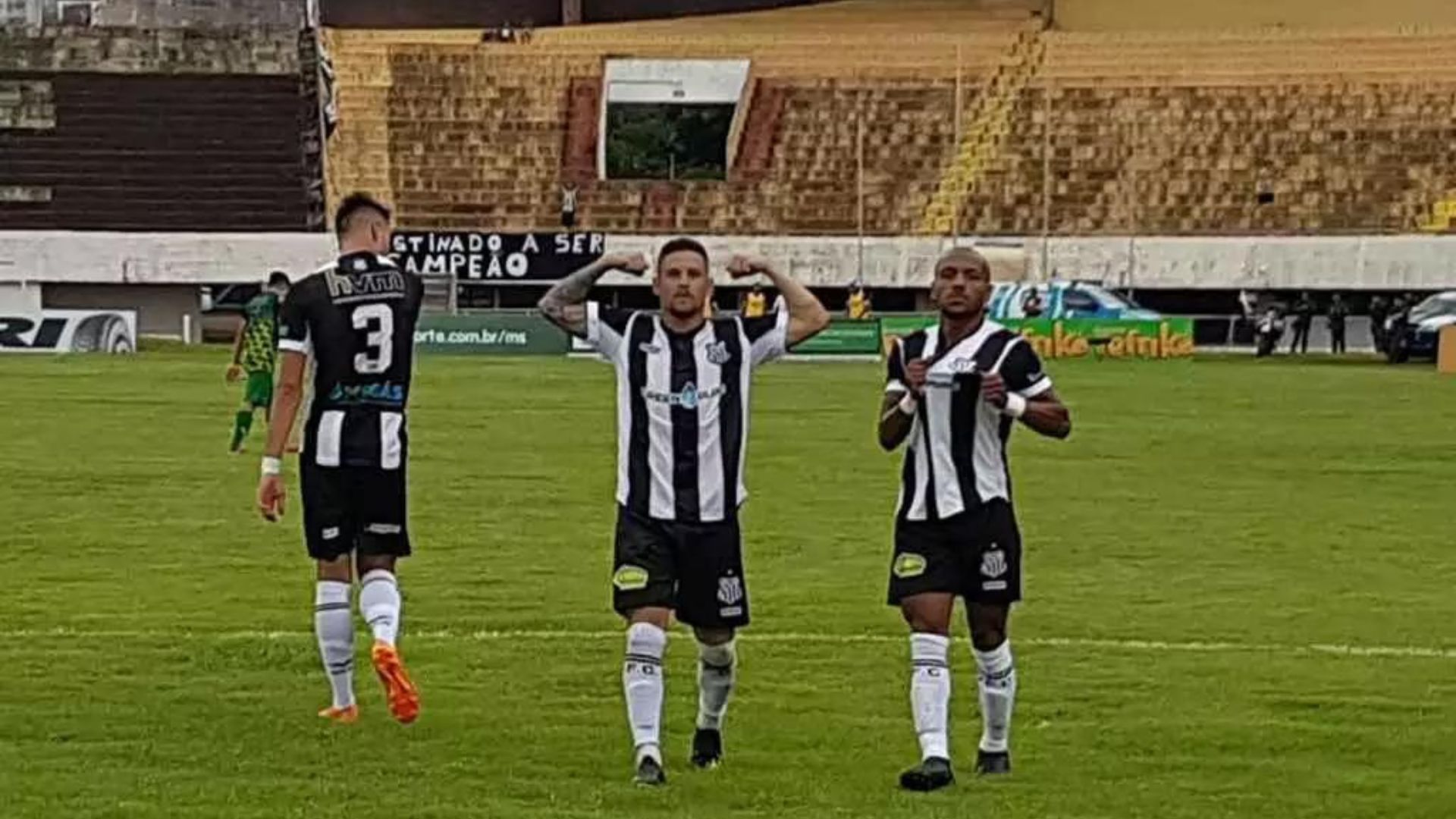 Corumbaense e Coxim abrem quartas de final do Estadual neste sábado