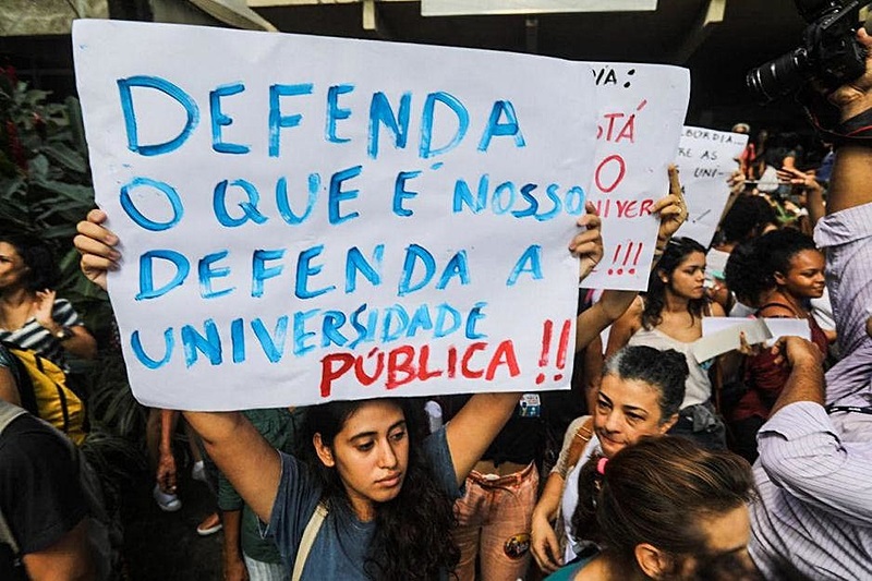 Instituto dos Advogados diz que cobrança de mensalidade em universidades públicas é inconstitucional