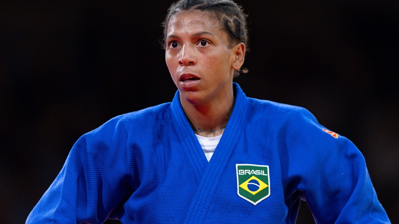 Rafaela Silva desabafa e diz ter pensado em suicídio após punição por doping