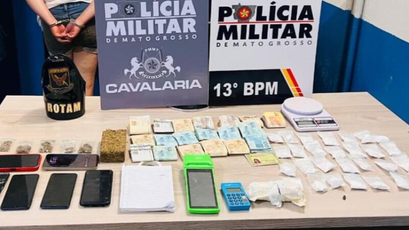 Cavalaria e Rotam prendem membros de facção criminosa com drogas, cestas básicas e mais de R$ 18 mil