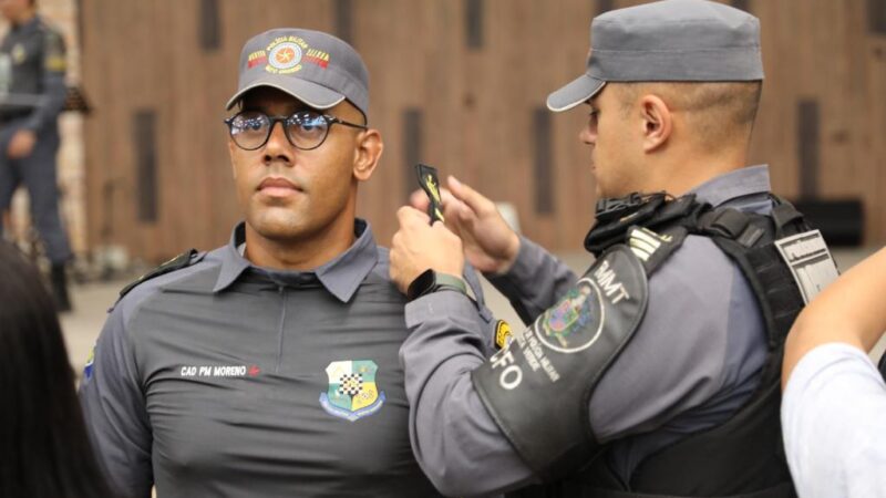 PM realiza aula inaugural e imposição da luva de ombros para cadetes da 23ª turma de curso de oficiais