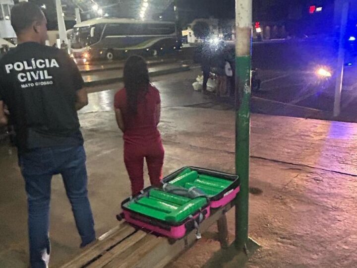 Polícia Civil prende mulher em rodoviária com 16 quilos de drogas em mala